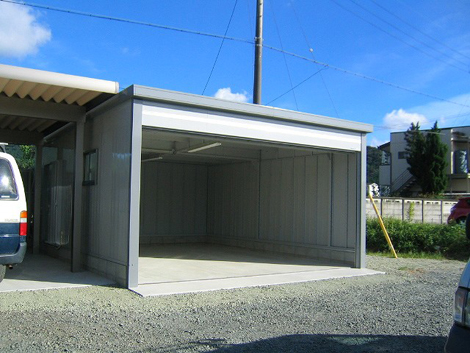 大容量の収納と洗濯室のある倉庫と、車５台が入るガレージを造りたい：豊橋市石巻町